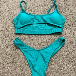 Underboob cutout bikini set